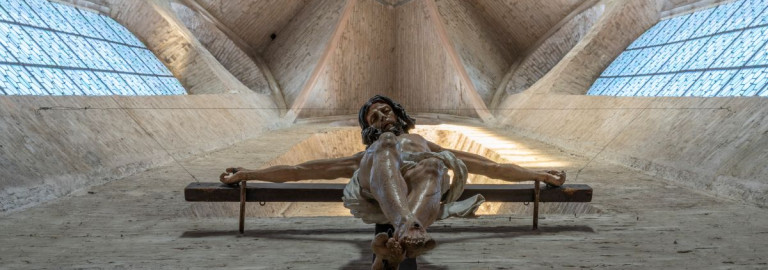 Petel Kruzifix Decke